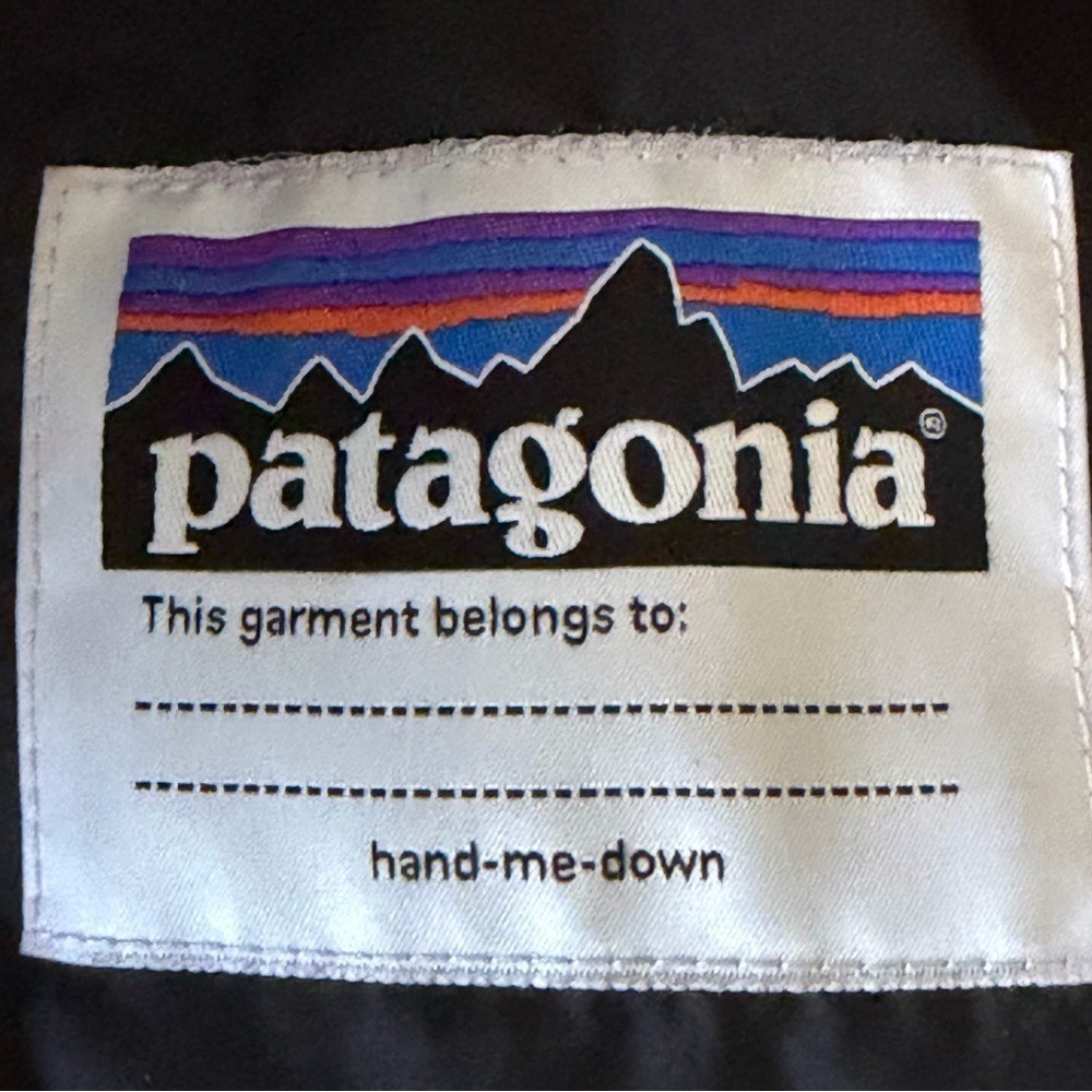 Patagonia Faux Fur Coat Girls Size L (12) Black Plush Button Front Jacket - Picture 4 of 4